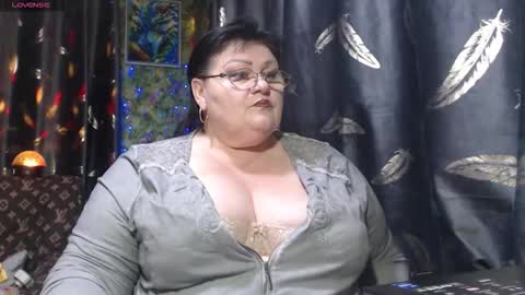 Goddess online show from December 18, 11:15 am