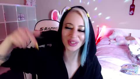 Snapshot of goddesslilith chatting on January 9, 2:11 am Goddess Lilith  - 111 tks to PM online show from January 9, 2:11 am