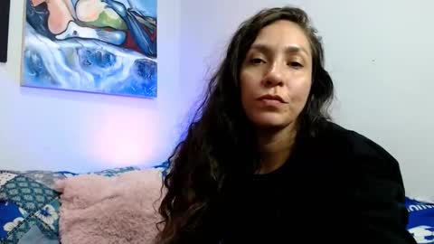  Naih Reyes online show from March 17, 5:44 am