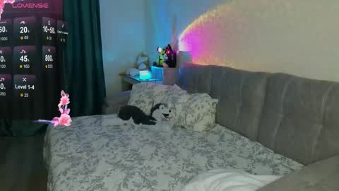 Jess  online show from November 24, 11:40 pm