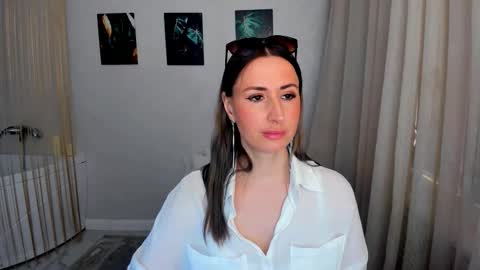 Olivia online show from March 22, 3:23 am