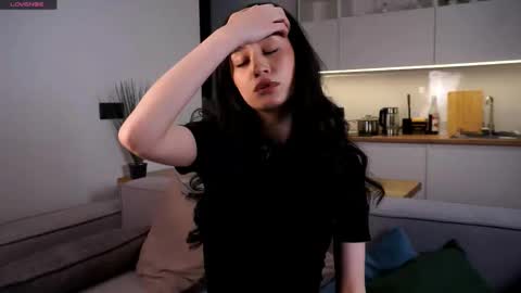 angel online show from November 18, 3:51 am