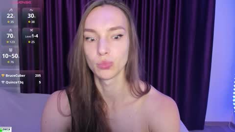 Snapshot of goodnight_kitty chatting on September 13, 10:51 pm goodnight_kitty online show from September 13, 10:51 pm