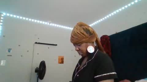 Sue Goddess online show from March 27, 7:47 pm