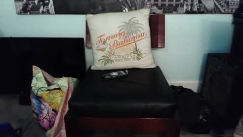 gothbaby305 online show from October 10, 5:34 am