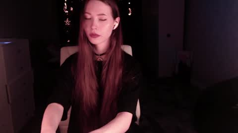 Snapshot of grace_crystal chatting on January 29, 2:40 am Grace online show from January 29, 2:40 am
