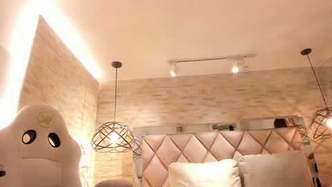  GRACE online show from March 14, 11:00 am