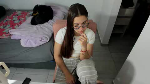 GreciaRuiz online show from April 13, 12:56 am