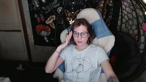 Lina online show from April 8, 11:56 am