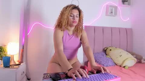 greis online show from April 14, 3:39 am