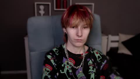 guitarandangell online show from April 12, 6:22 pm