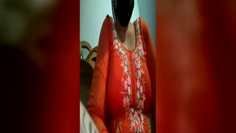 gurleen_kaur69 online show from July 6, 11:37 am