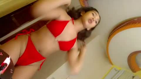 gwyneth_licious online show from July 8, 1:02 pm