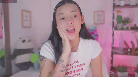 Hade online show from January 15, 6:58 pm