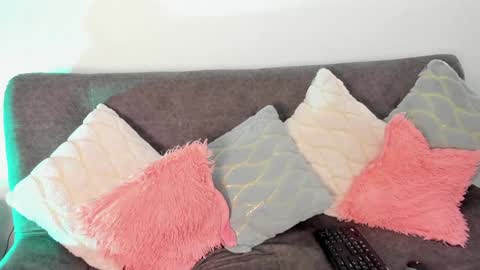 Hailee online show from December 12, 2:55 pm