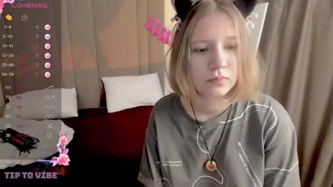 Hailey online show from March 1, 3:21 am