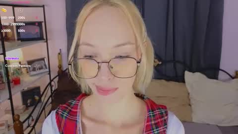 Lylu online show from February 28, 10:09 pm