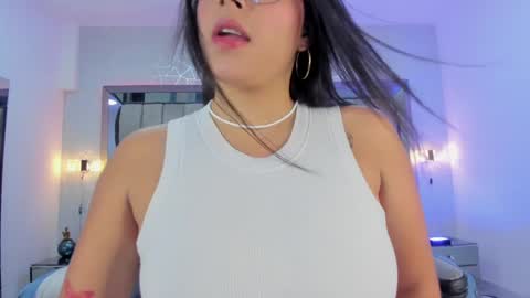  Haily Bairen online show from February 3, 7:42 pm