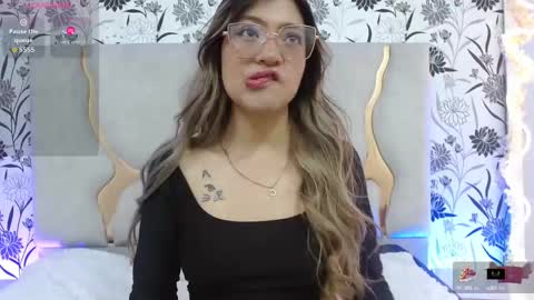 hanaa_tay online show from October 6, 11:27 am