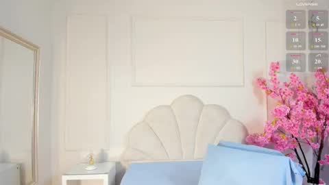 hanaahquinn online show from October 7, 11:36 am