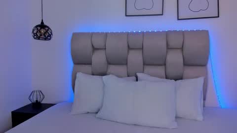 hanna__evans_ online show from February 17, 12:26 pm