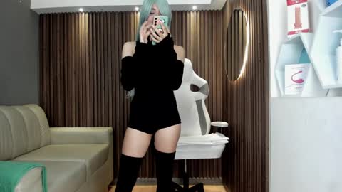 Hanna Dust online show from January 14, 3:32 am