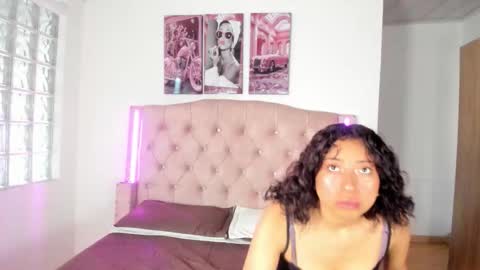 Hanna  online show from December 17, 7:18 pm