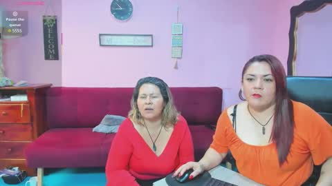 Snapshot of hanna_mature01 chatting on October 24, 1:51 pm Hanna online show from October 24, 1:51 pm