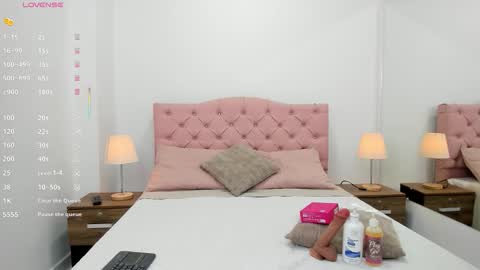 Hannah online show from March 17, 7:40 pm