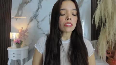 Hannahill69 online show from November 26, 6:58 am