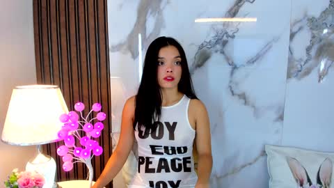 Snapshot of hannahill69 chatting on December 9, 4:34 am Hannahill69 online show from December 9, 4:34 am