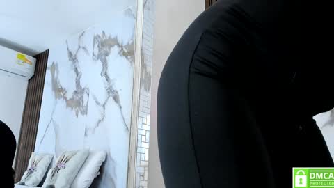 Snapshot of hannahill69 chatting on January 29, 4:15 am Hannahill69 online show from January 29, 4:15 am