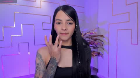 HANNAH J online show from September 10, 5:57 pm