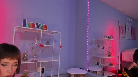 Hannah online show from March 12, 12:52 pm