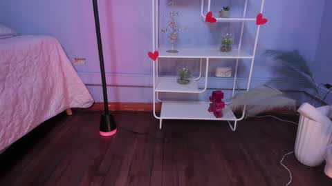 Hannah online show from February 18, 12:48 pm