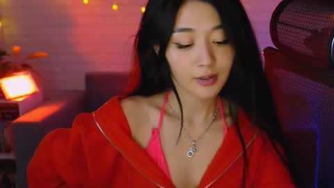 hannarosie online show from November 18, 9:38 pm