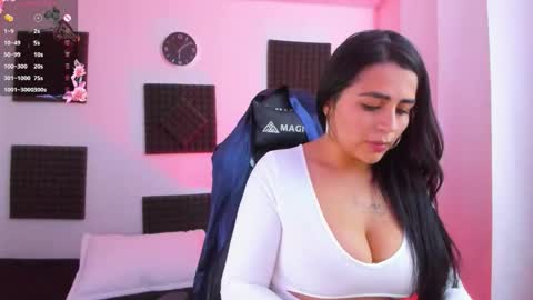 Hanna  online show from October 31, 11:09 pm