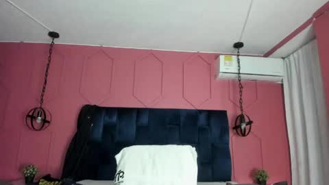 Hanny  online show from May 28, 12:03 pm