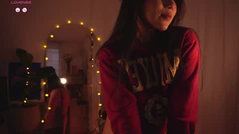 Snapshot of hanymel chatting on December 27, 8:50 pm Mizi online show from December 27, 8:50 pm