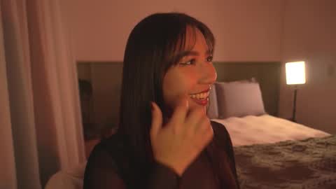 Mizi online show from November 7, 9:42 pm