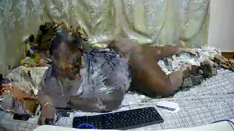 happysonia online show from February 26, 8:41 pm