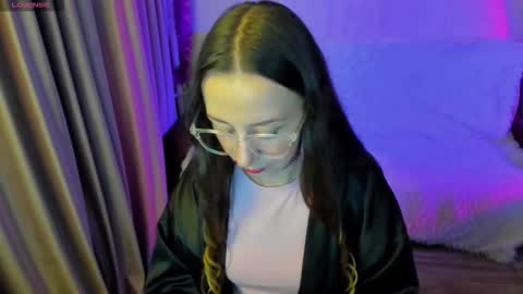 Stephanie online show from November 20, 10:11 pm