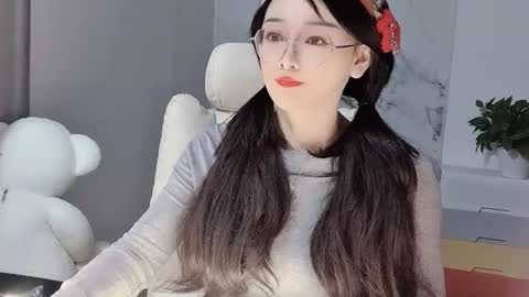 Daisy online show from February 19, 1:50 pm