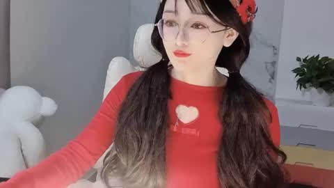 Daisy online show from February 20, 2:13 pm