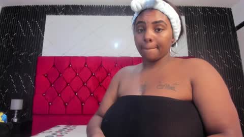 Snapshot of harleyevaans chatting on January 28, 12:11 pm Harley Evaans online show from January 28, 12:11 pm