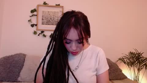 Harmony    Please help me to reach 100 thumbs up online show from January 29, 2:51 am