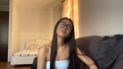 Naomi online show from October 11, 1:43 am