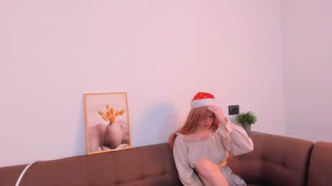 Hi Im Helena -   Glad to see you in my chat Join us its fun and theres always something interesting 333 online show from December 31, 3:55 am