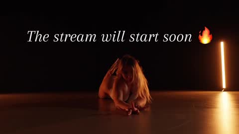 Anna online show from April 4, 11:31 am