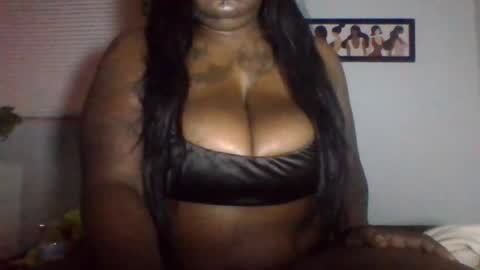 hawtchoc37 online show from July 5, 6:30 am